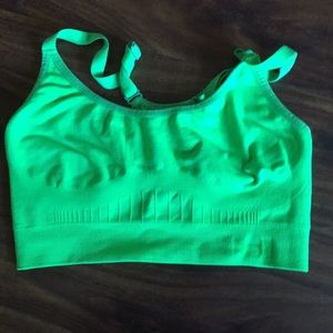 Under armour sports bra green small S